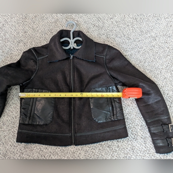 NWOT Guess UNISEX (Size S)  Faux-Leather Black Bomber Jacket With Sherpa Lining - Picture 14 of 16